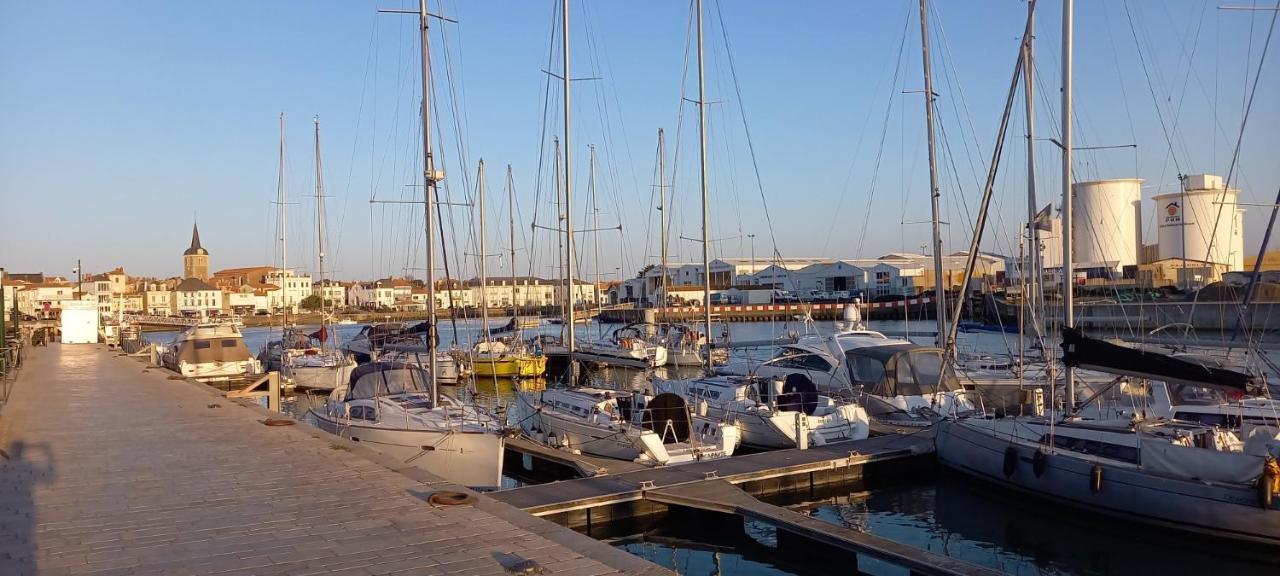 Hotel Sables D'O Et Son Restaurant Le 16 Bis Les Sables-dʼOlonne Esterno foto